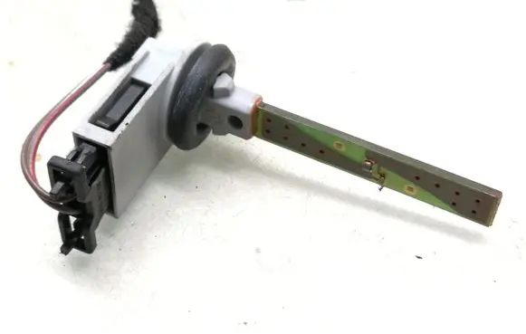 Volkswagen PASSAT B6 Interior temperature sensor 4B0820539