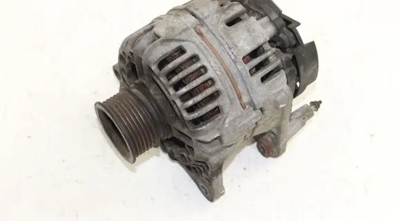 Audi A4 S4 B5 8D Generator/alternator 037903025E