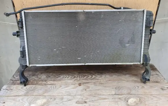 Hyundai Kona I Coolant radiator