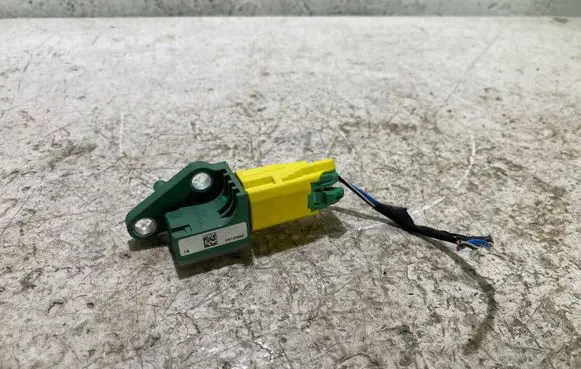 Volkswagen PASSAT B6 Airbag deployment crash/impact sensor 3C0909606