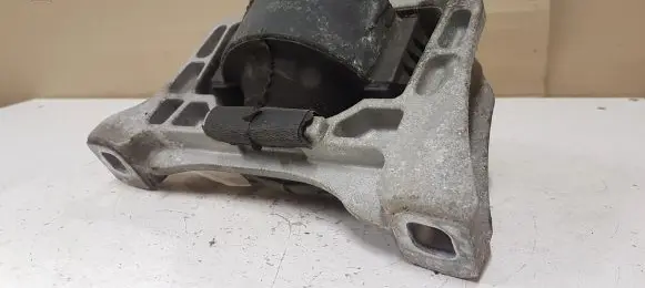 Ford Focus Engine mount bracket 8M516F012SB