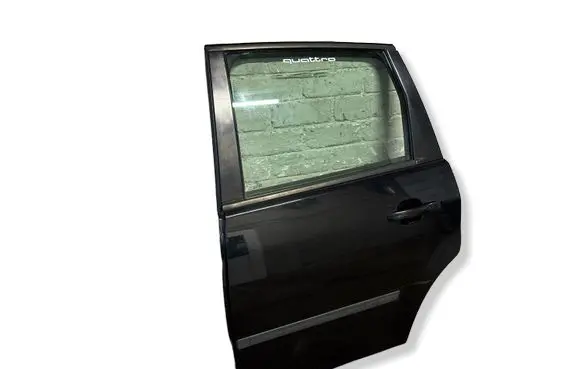Ford C-MAX I Rear door 