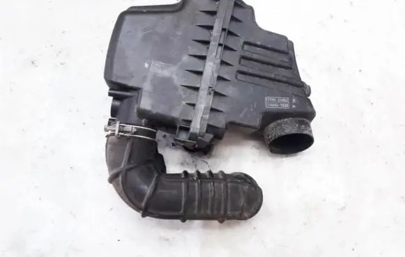 Toyota Yaris Verso Air filter box 1770121050 17701-21050