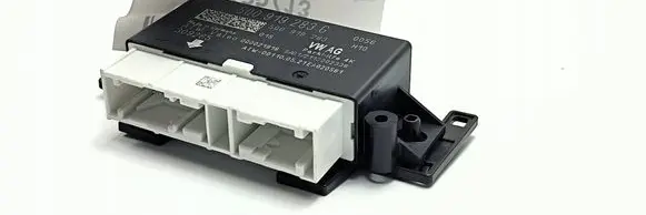 Skoda Fabia Mk3 (NJ) Central body control module 5Q0919283C