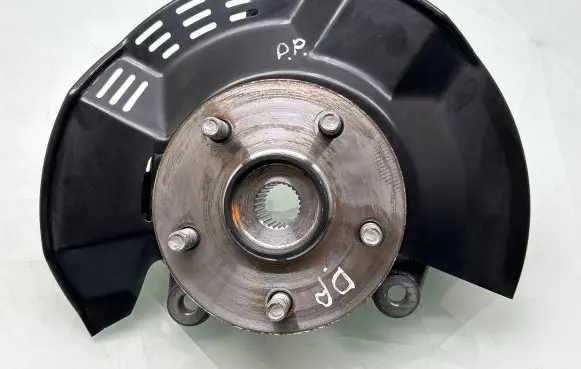 Toyota Yaris Cross Front wheel hub