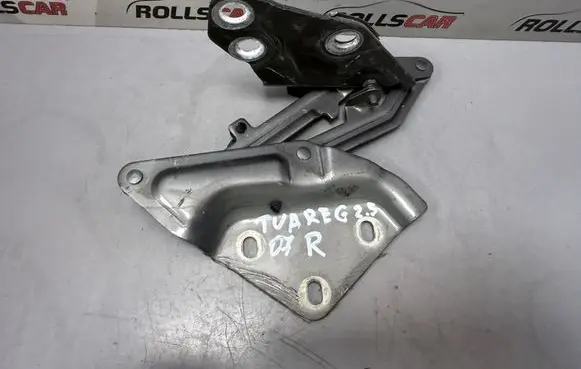 Volkswagen Touareg I Engine bonnet/hood hinges 7L6823302A