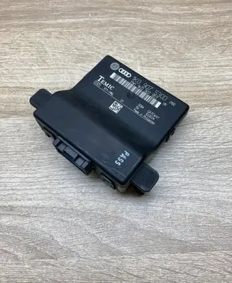 Audi A3 S3 8P Gateway control module 1K0907530D 1K0907951