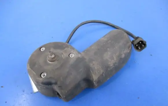 BMW 7 E32 Front wiper linkage and motor