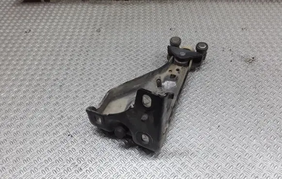 Lancia Phedra Sliding door lower roller guide/hinge 