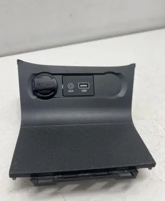 USB socket connector