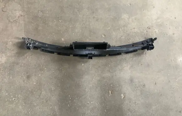Subaru Forester SH Air intake duct part 66105SC000