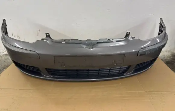 Volkswagen Golf V Front bumper