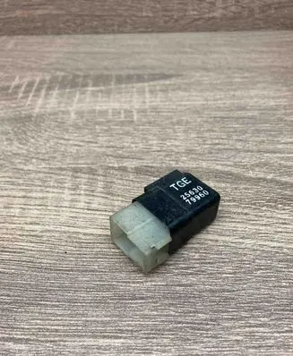 Nissan Almera Other relay 2563079960