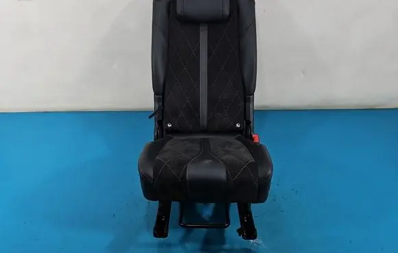 Peugeot 5008 II Second row seats IMPRK1598741