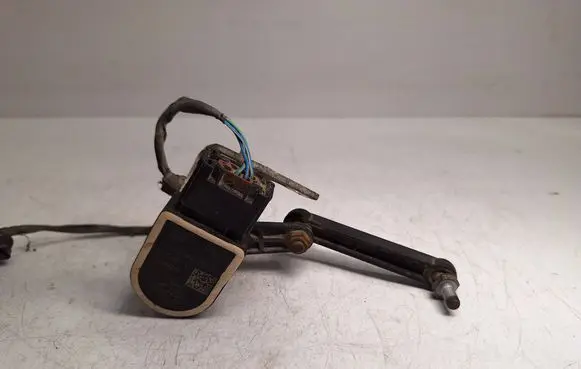 BMW 5 F10 F11 Headlight/headlamp level sensor 37146784075