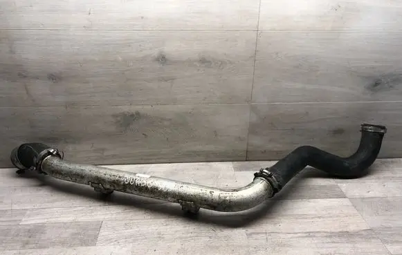 Intercooler hose/pipe