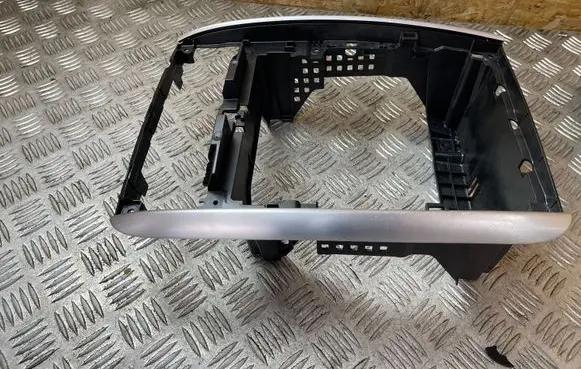 Mercedes-Benz B W245 Dashboard glove box trim