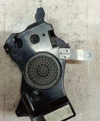 Audi A3 S3 8P Subwoofer speaker 8P4035382