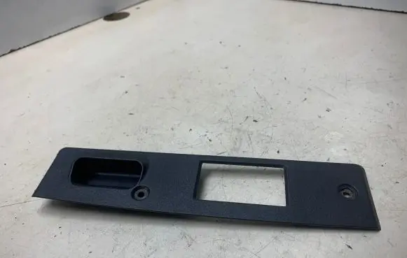 Mercedes-Benz C W203 Tailgate/boot lid lock trim A2037580002