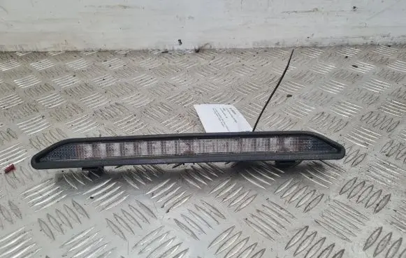 Opel Zafira A Third/center stoplight 90582025