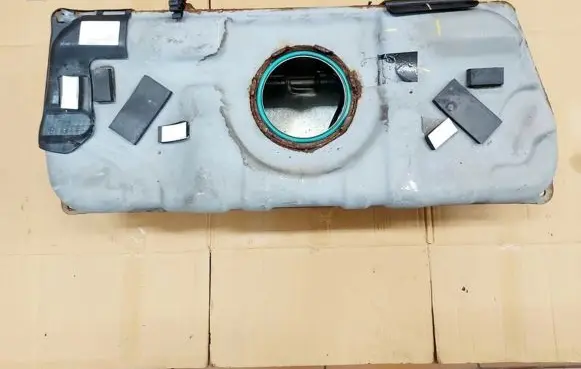 Opel Ampera Fuel tank 