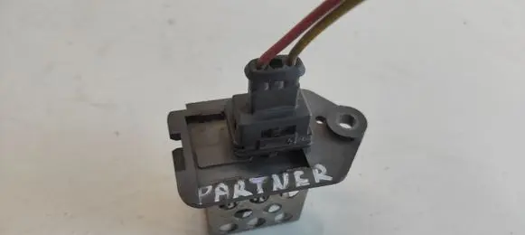 Peugeot Partner Heater blower motor/fan resistor 9641212480