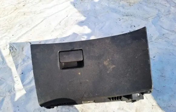 Opel Zafira C Glove box 1130242x