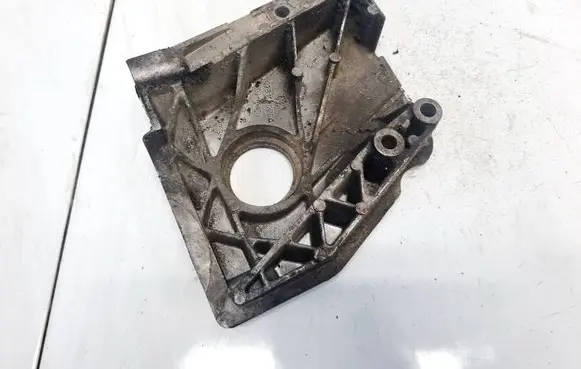 Volkswagen Polo III 6N 6N2 6NF Engine mounting bracket 028199275A