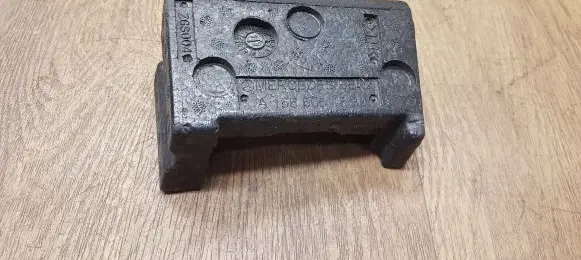 Front bumper foam support bar