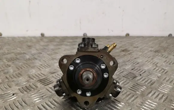 Opel Antara Fuel injection high pressure pump 0445010180