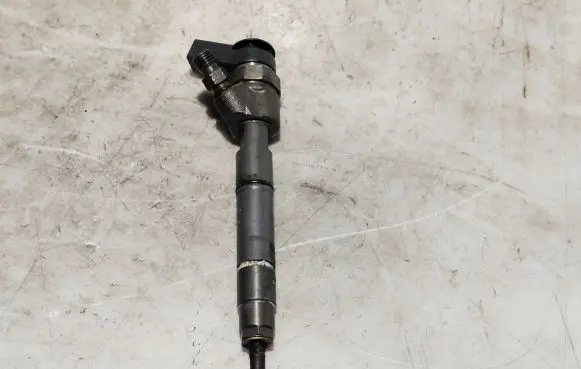 Mercedes-Benz A W169 Fuel injector A6400700787 0445110167