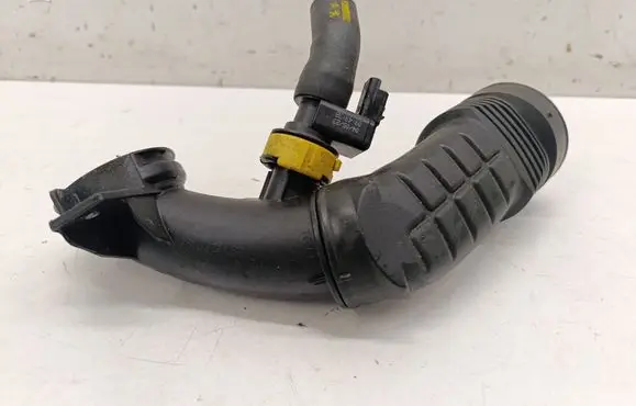 Opel Grandland X Air intake duct part 9810921180