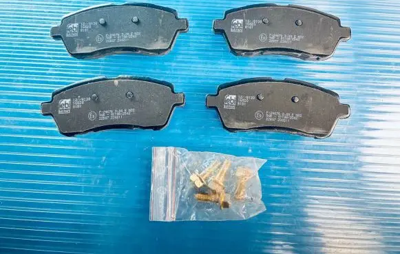 Ford Fiesta Brake pads (front) 16820 1676630S1