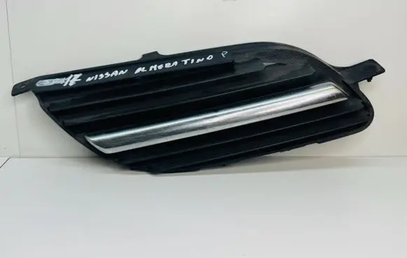 Nissan Almera Tino Front bumper lower grill 9381M020