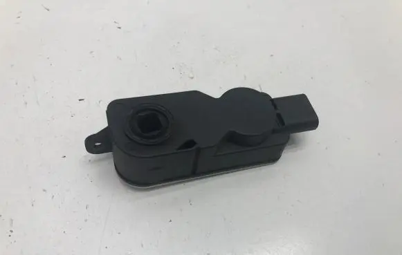 Tesla Model Y Radiator cooling fan shroud 115579700