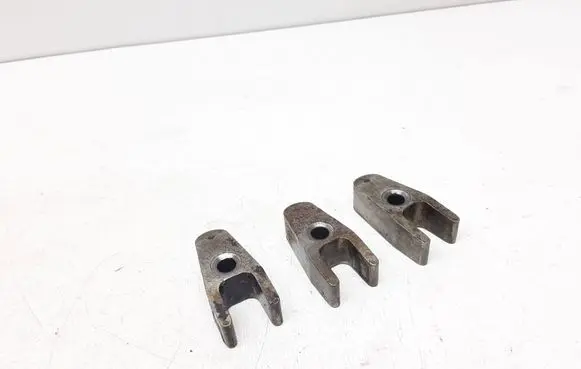 Mercedes-Benz E W212 Fuel Injector clamp holder 