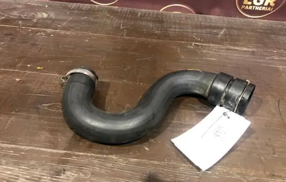Volvo S80 Engine coolant pipe/hose 6G918260JB