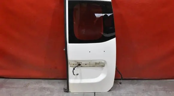 Dacia Dokker Rear door