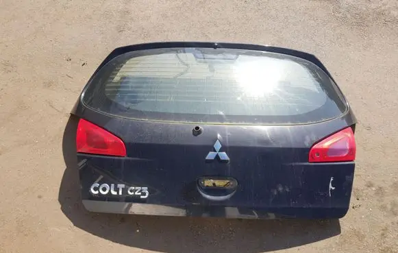 Mitsubishi Colt Tailgate/trunk/boot lid