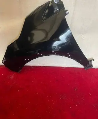 Renault Captur Fender 631018998R