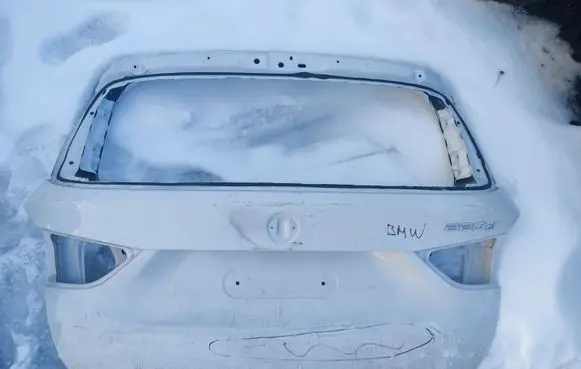 Tailgate/trunk/boot lid
