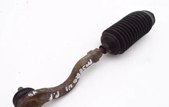 Mitsubishi Pajero Steering tie rod boot 