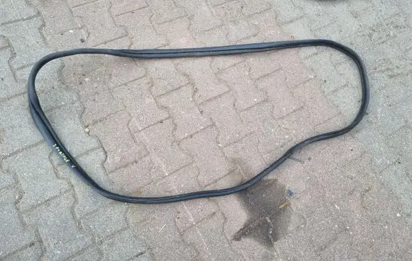 KIA Sportage Rubber seal front coupe door 