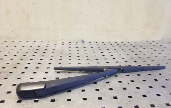 Subaru Outback Rear wiper blade arm
