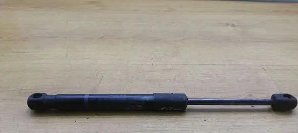Volvo S60 Front bonnet/hood damper/strut 31278769