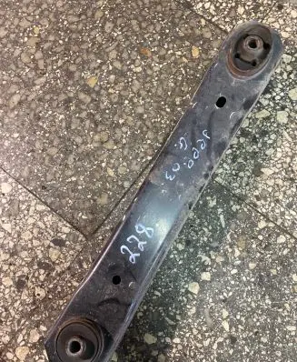 Jeep Grand Cherokee (WJ) Rear upper control arm/wishbone