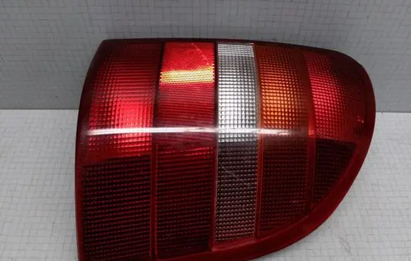 Ford Mondeo MK II Rear/tail lights 93BG13N004 014311954RR