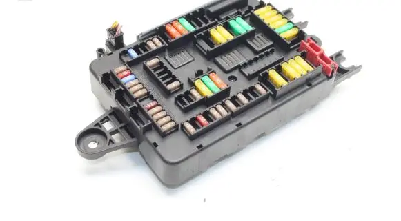 BMW 4 F32 F33 Fuse module 9389070
