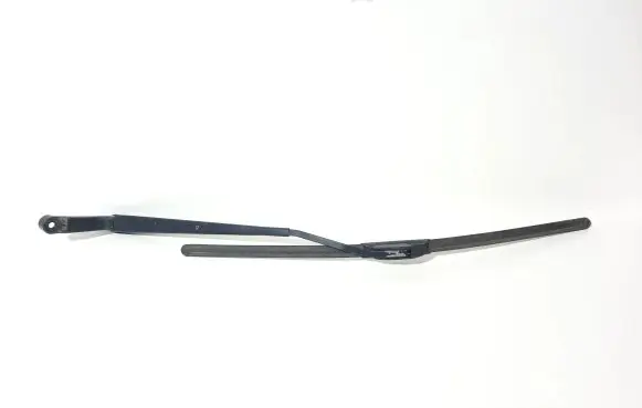 Toyota Avensis T250 Front wiper blade arm 6597