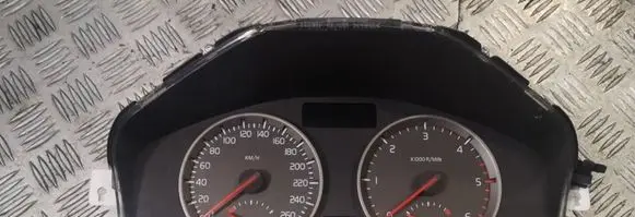 Volvo V50 Speedometer (instrument cluster) 30728645